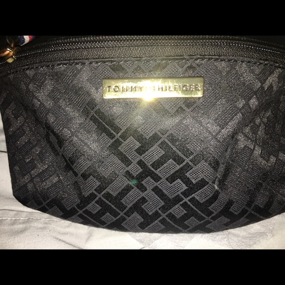 Tommy Hilfiger fanny pack